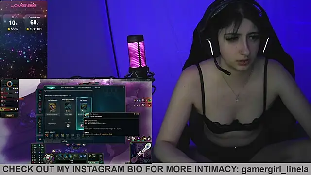 Snapshot of Gamergirl-Linela chatting on January 10, 11:22 pm Gamergirl-Linela online show from January 10, 11:22 pm