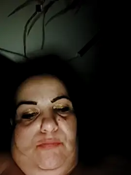 Snapshot of IvettkeXXX chatting on February 7, 1:35 am IvettkeXXX online show from February 7, 1:35 am