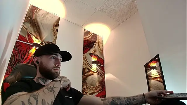 Luke davis01 online show from February 23, 1:12 pm