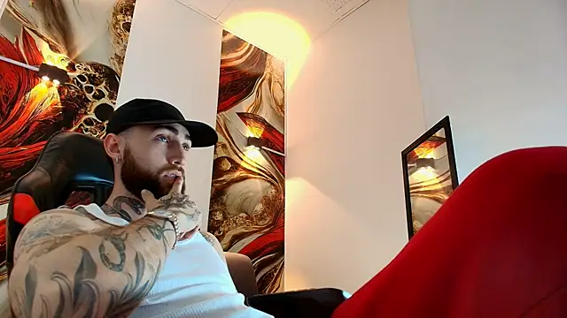 Luke davis01 online show from July 11, 1:11 pm