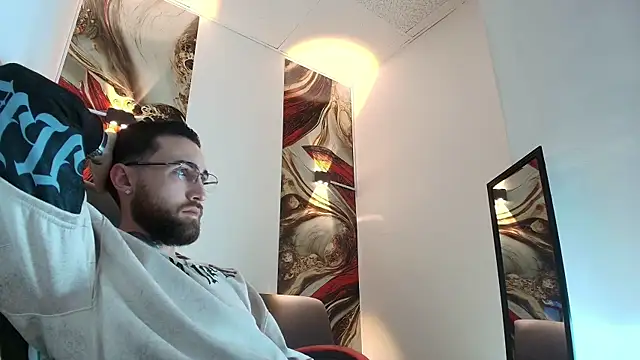 Luke davis01 online show from January 17, 1:15 pm