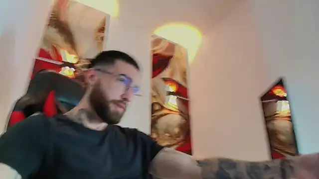 Luke davis01 online show from November 15, 1:04 pm