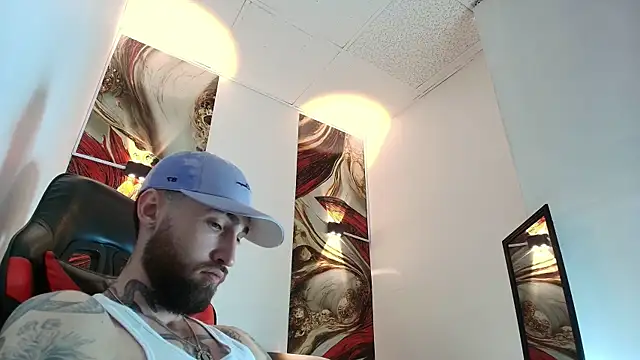 Luke davis01 online show from January 16, 1:15 pm