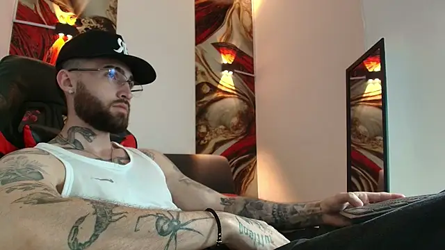 Luke davis01 online show from September 24, 1:17 pm