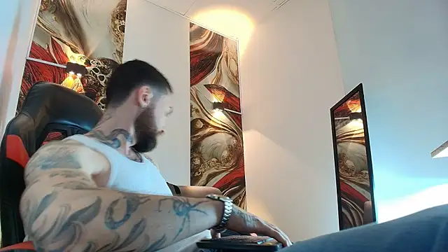 Luke davis01 online show from June 2, 1:00 pm