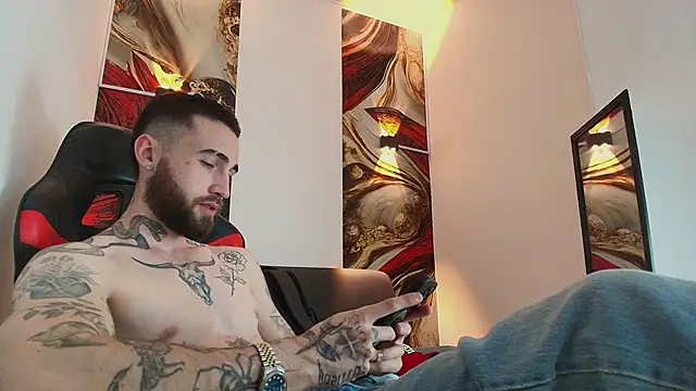 Luke davis01 online show from October 22, 3:50 am