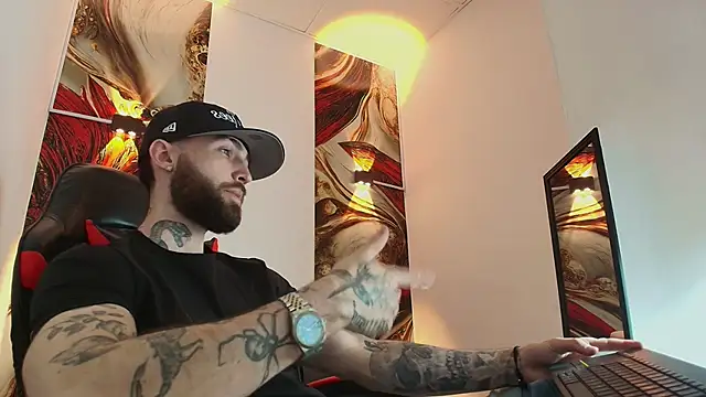 Luke davis01 online show from October 16, 1:19 pm