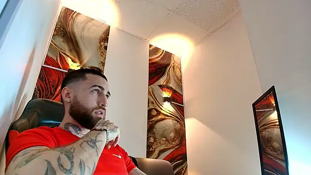 Luke davis01 online show from April 18, 1:13 pm