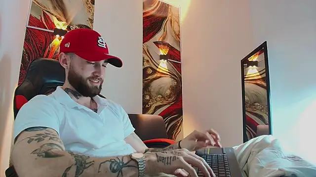 Luke davis01 online show from November 8, 1:03 pm