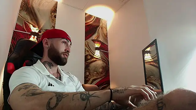 Luke davis01 online show from October 4, 4:03 am