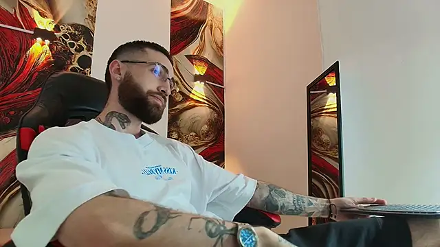 Luke davis01 online show from October 11, 12:50 pm