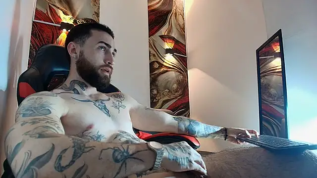 Luke davis01 online show from May 14, 1:08 pm