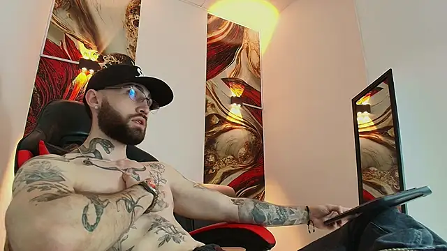 Luke davis01 online show from October 10, 1:23 pm