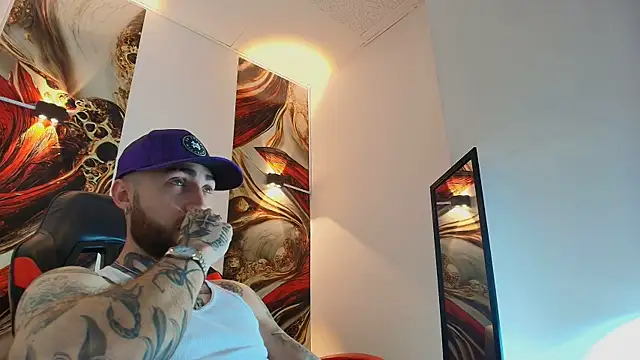 Luke davis01 online show from July 18, 1:09 pm