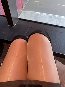 Snapshot of Niannian--sexy chatting on November 12, 8:18 am Niannian--sexy online show from November 12, 8:18 am