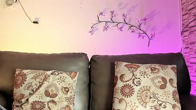 Snapshot of Sara_Falak chatting on October 30, 1:42 pm Sara Falak online show from October 30, 1:42 pm