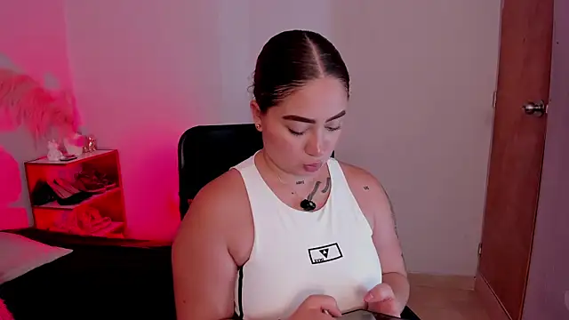 Snapshot of Morgan_Wright chatting on February 11, 8:20 pm Morgan Wright online show from February 11, 8:20 pm