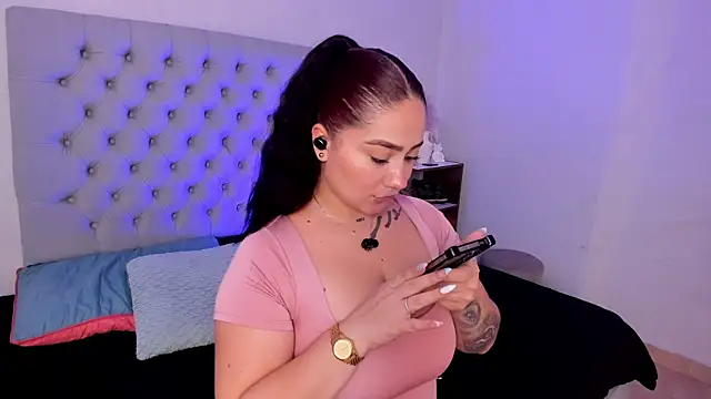 Snapshot of Morgan_Wright chatting on December 16, 7:29 pm Morgan Wright online show from December 16, 7:29 pm