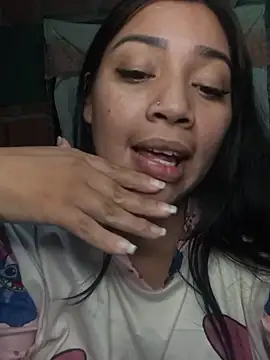 Sophia Brunett online show from November 28, 4:45 am