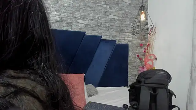 Snapshot of Sophia_Brunett chatting on October 12, 12:06 pm Sophia Brunett online show from October 12, 12:06 pm