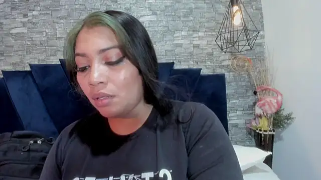 Sophia Brunett online show from February 6, 3:30 pm