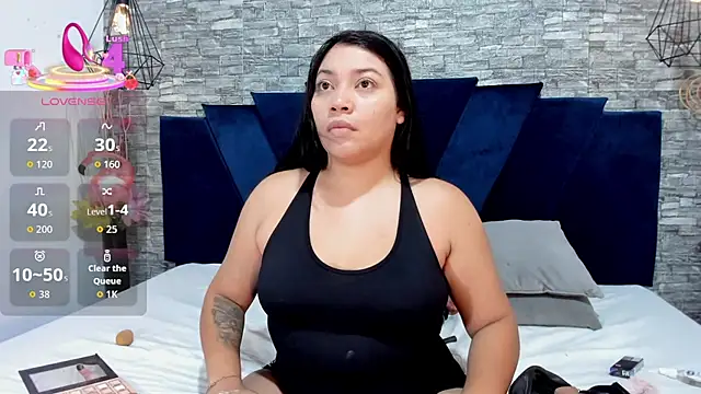 Snapshot of Sophia_Brunett chatting on September 17, 11:45 am Sophia Brunett online show from September 17, 11:45 am