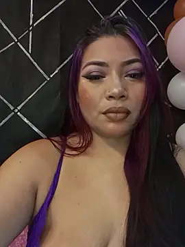 Sophia Brunett online show from May 19, 5:58 am