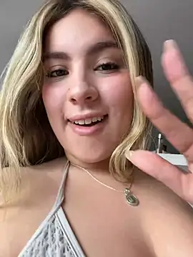 Cloee Rainbow1 online show from July 25, 1:28 pm