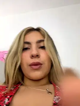 Cloee Rainbow1 online show from June 21, 1:39 pm