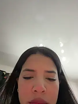 HannahFiore online show from February 22, 10:29 am