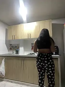 HannahFiore online show from March 14, 10:07 am