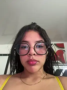 HannahFiore online show from February 27, 10:09 pm