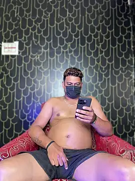 Snapshot of busy_kolkata chatting on July 15, 5:25 am busy kolkata online show from July 15, 5:25 am