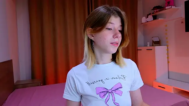 Bella amory online show from November 1, 6:46 pm