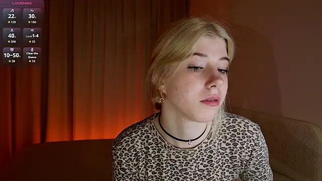Snapshot of Bella_amory chatting on May 11, 1:23 pm Bella amory online show from May 11, 1:23 pm