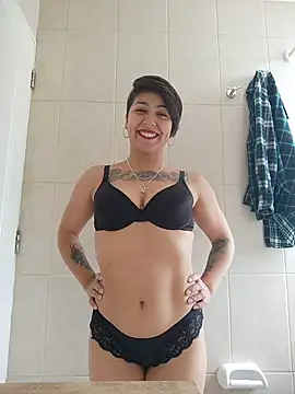 MaiPandora online show from November 17, 5:28 pm