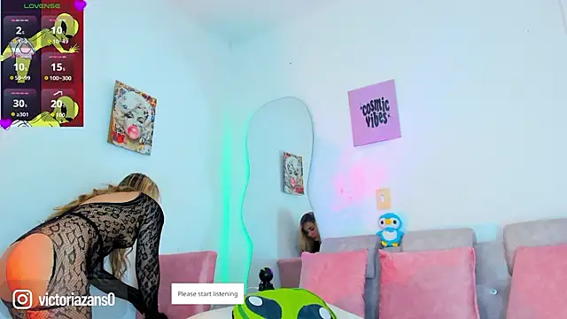 Vickyallien online show from February 13, 5:02 pm