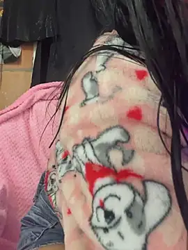 Skye Moore online show from June 18, 2:10 am