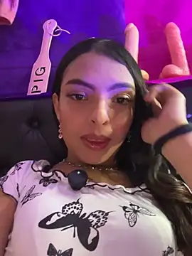 Skye Moore online show from April 22, 2:07 am