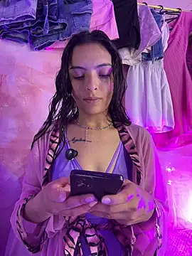 Skye Moore online show from May 1, 12:48 am