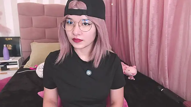 NataliaNovak online show from April 9, 2:45 pm