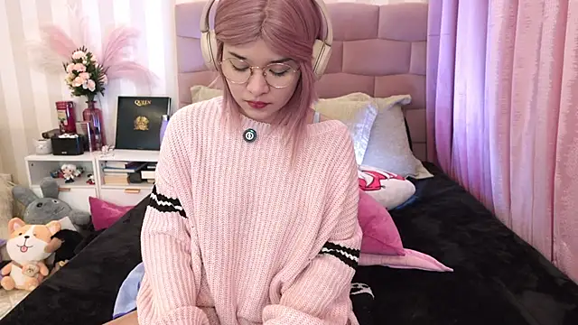 NataliaNovak online show from April 10, 12:12 pm