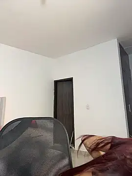 Mirandaa Rogers online show from February 5, 7:21 pm