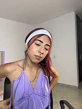 Mirandaa Rogers online show from March 10, 7:07 pm