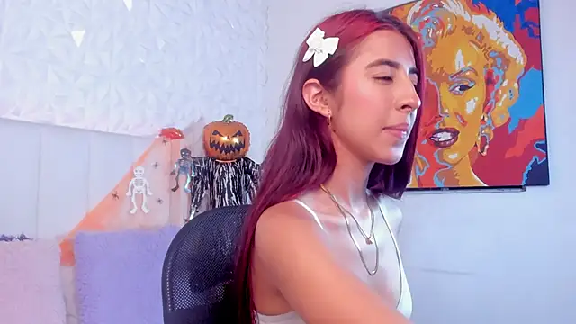 Mirandaa Rogers online show from October 26, 3:01 pm