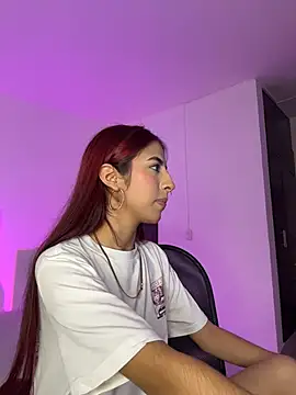 Mirandaa Rogers online show from April 17, 7:38 pm