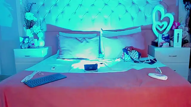 KourtneyEvans online show from February 16, 10:18 pm