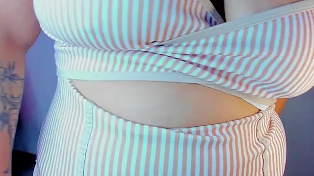 KourtneyEvans online show from January 17, 3:15 pm