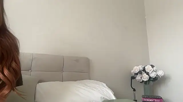 skyejde online show from November 3, 12:31 pm