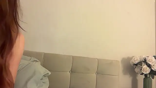 skyejde online show from November 10, 7:08 pm